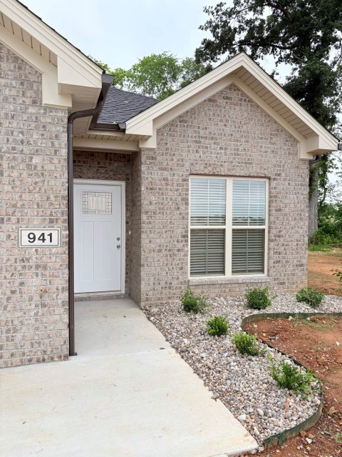 941 Rodeo Court 